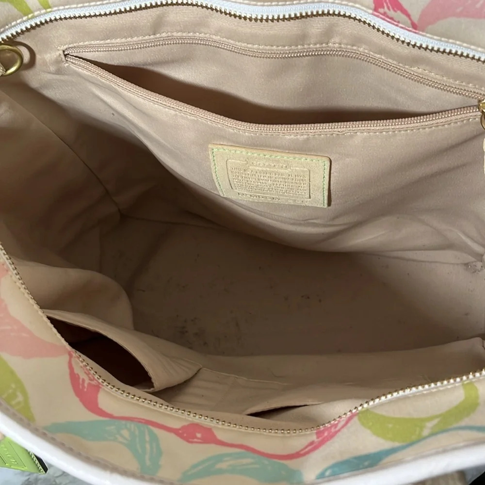 COACH Hampton Vintage Scribbles Handbag/Tote - Picture 12 of 17